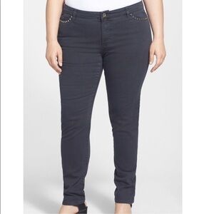 New MICHAEL Michael Kors Studded Metal Plus Size 24W Faded Black Denim Jeans